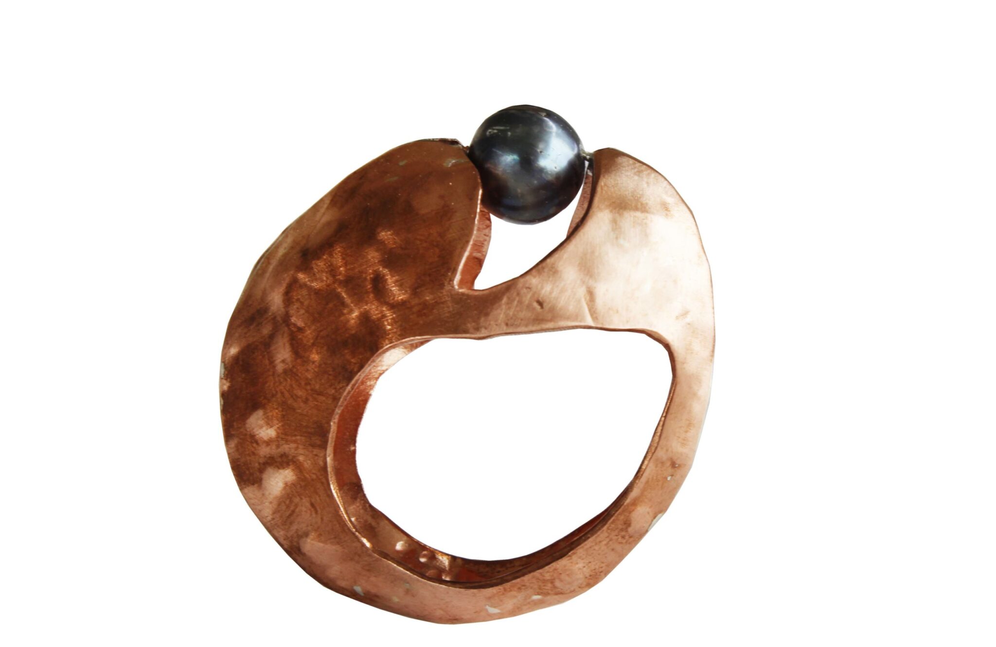 The safety-pin ring from Eni Jewellery’s new collection