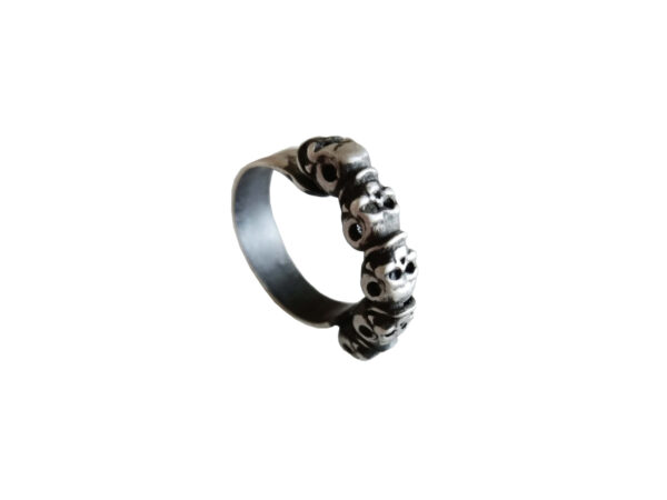 Five skulls unisex silver ring