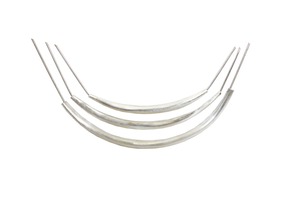 Three bar necklace