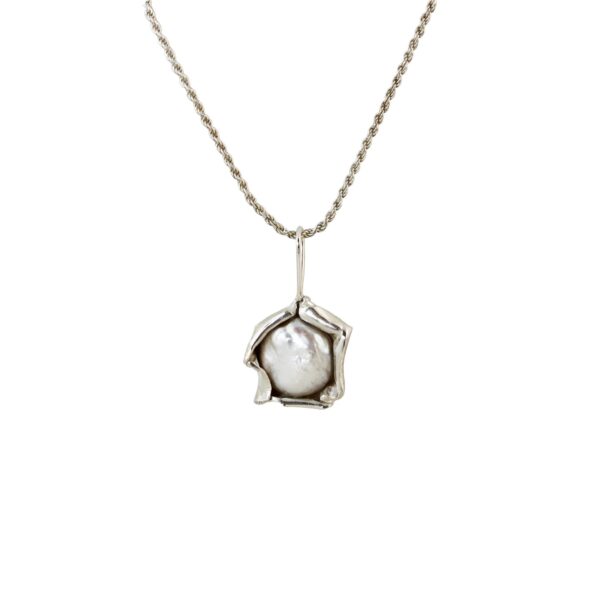 Round Pearl Necklace